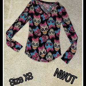 Sugar Skull Long Sleeve Top NWOT Size Extra Small